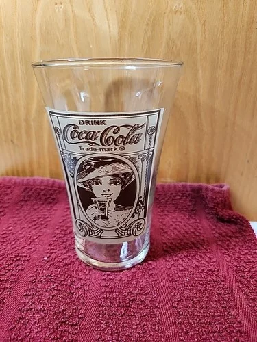 Coca Cola Collectible ARCHIVES Reproduction 1900 Brown/Clear 16 oz Glass Tumbler
